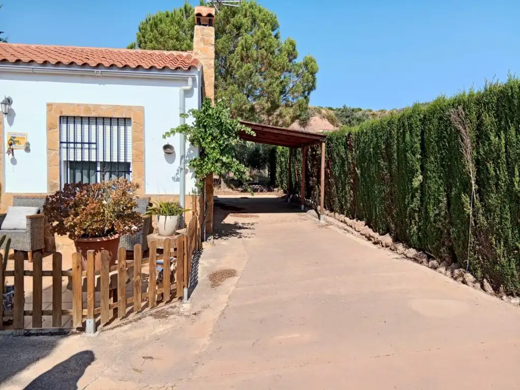 Garten von Country house zum Verkauf in Calles mit Privatgarten, Terrasse und Abstellraum