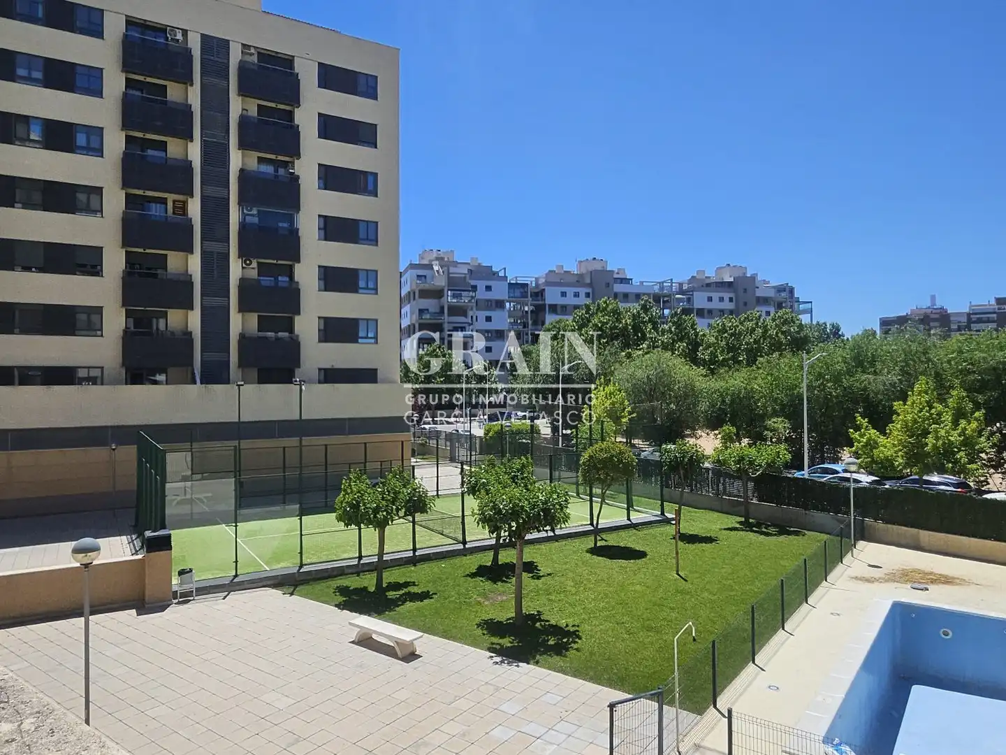 Vista exterior de Pis en venda en Albacete amb Calefacció, Terrassa i Traster