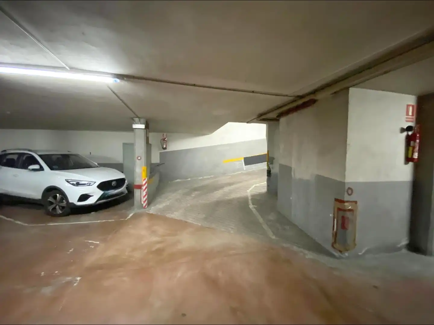 Aparcament de Garatge en venda en L'Hospitalet de Llobregat
