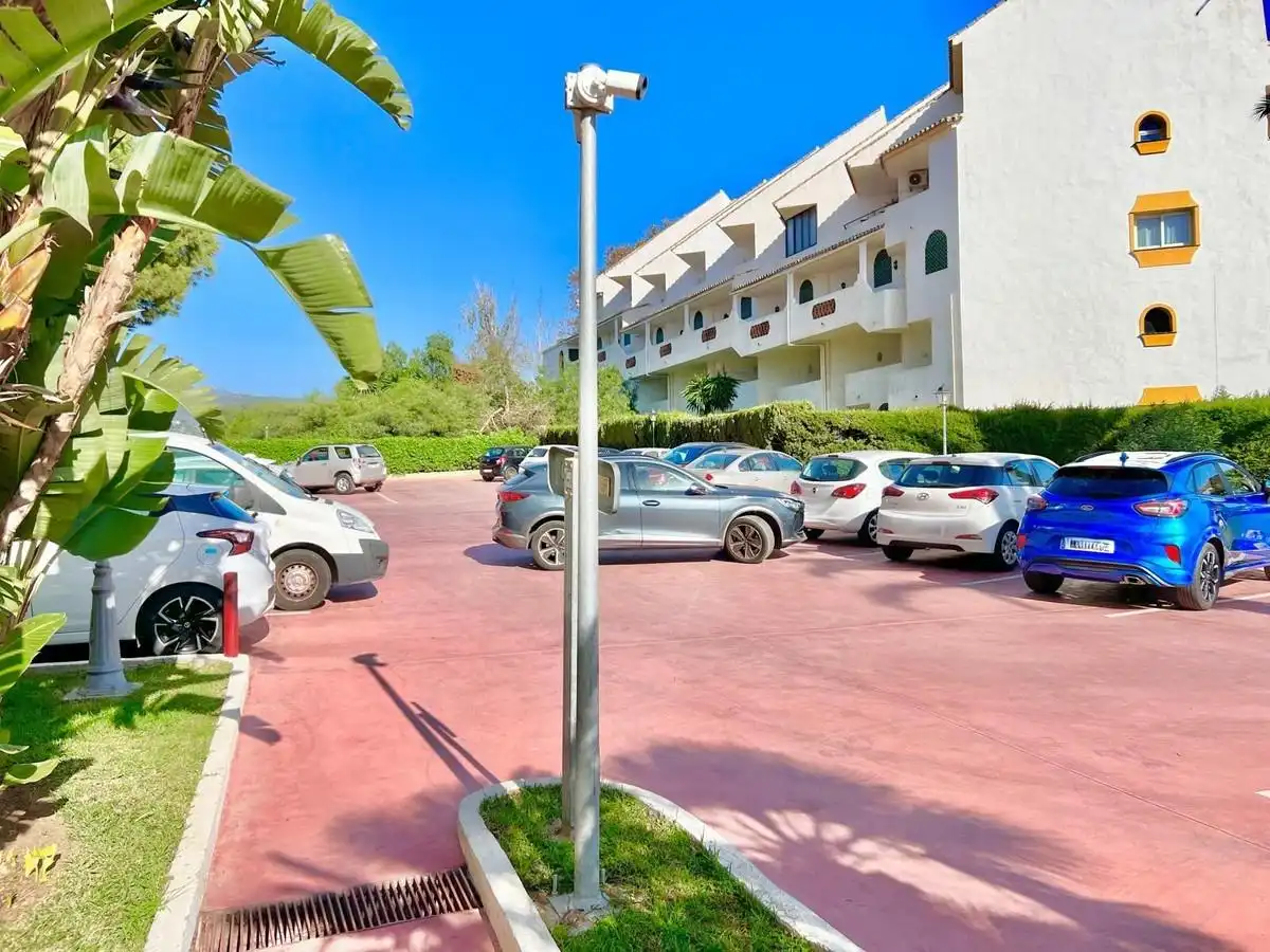 Parking de Apartamento en venta en Marbella con Terraza