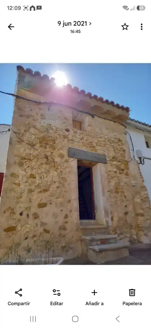 Casa adosada en venda en Plou