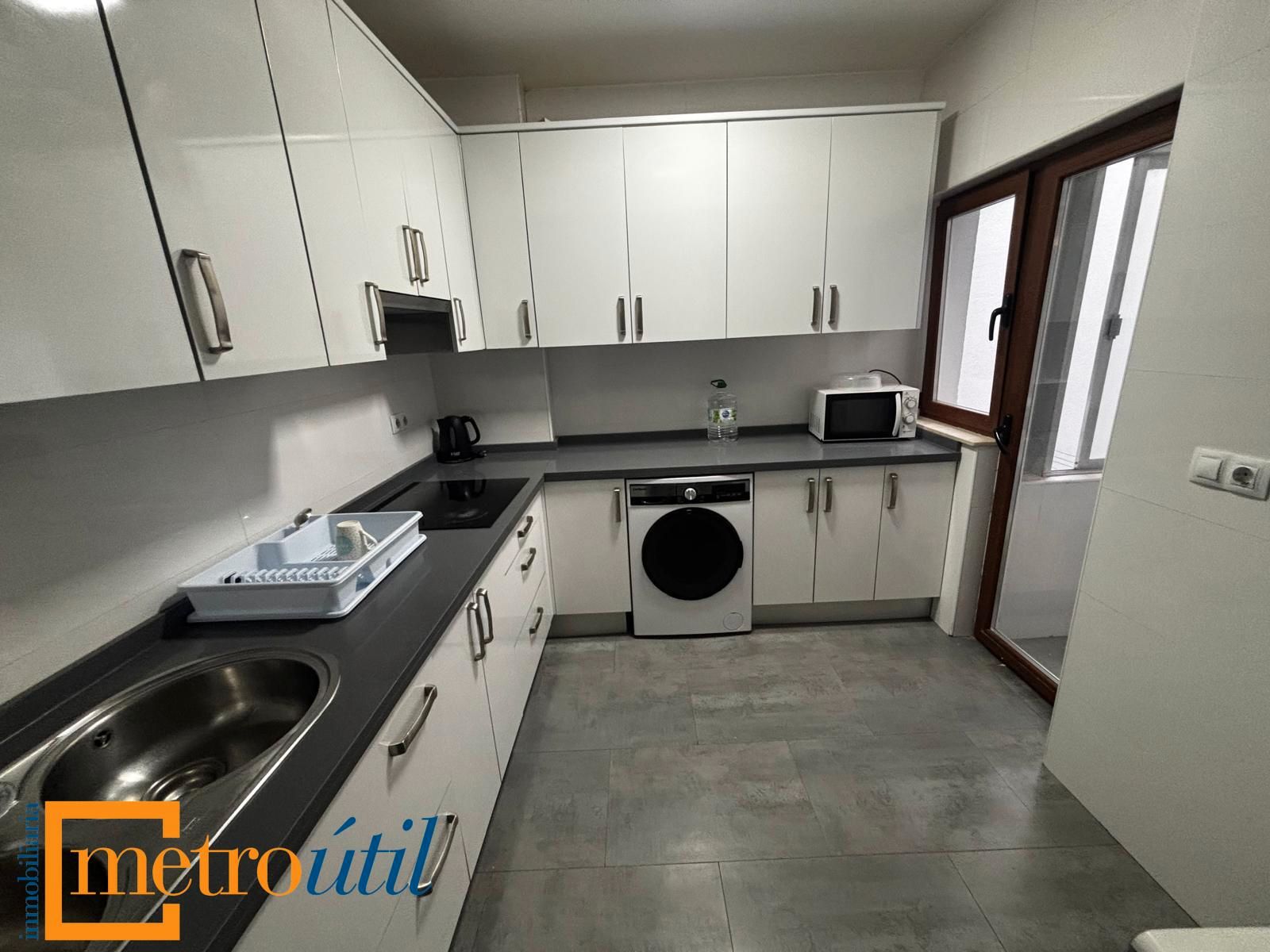 Flat to rent in Calle Toledo, Salesas