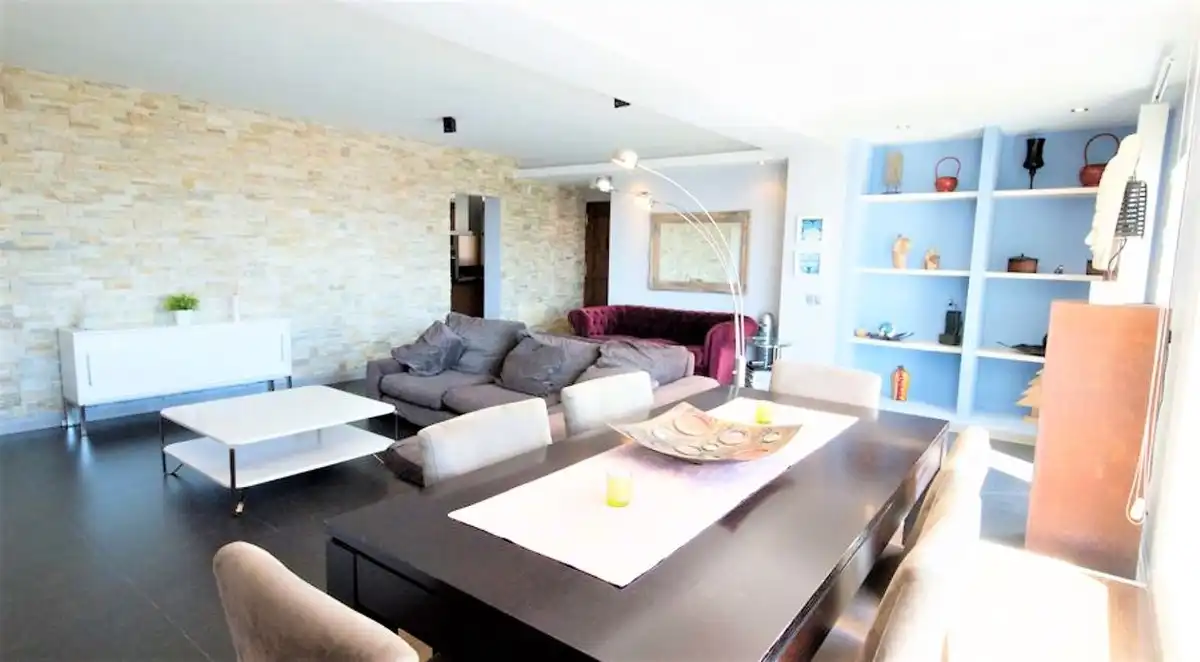 Sala d'estar de Casa o xalet de lloguer en Marbella amb Aire condicionat, Jardí privat i Terrassa