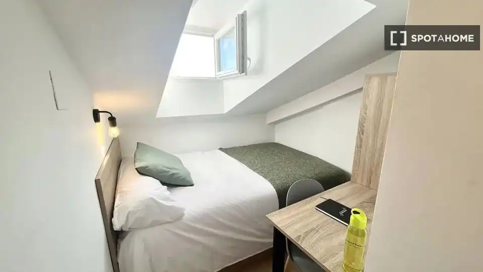 Room in Madrid, Madrid