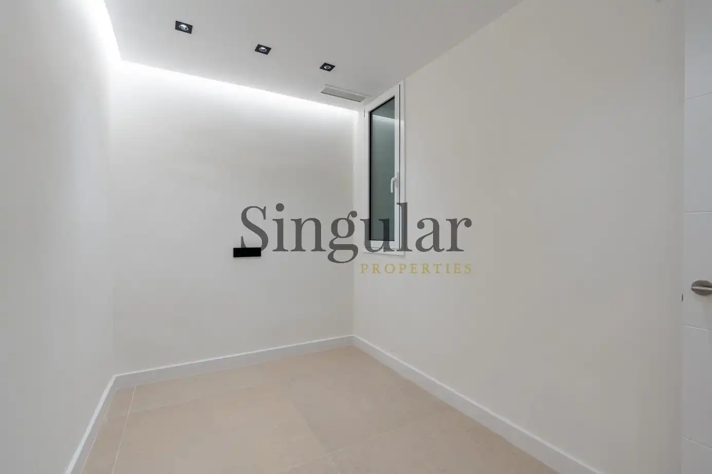 Piso en venta en Barcelona con Aire acondicionado, Calefacción y Terraza