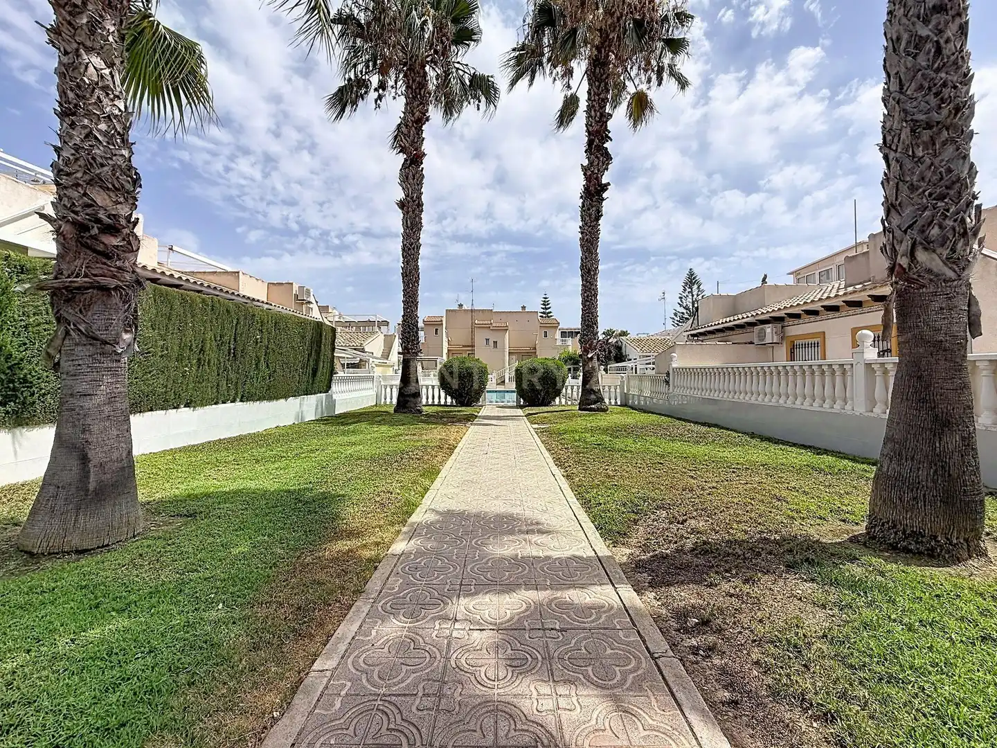 Vista exterior de Apartament en venda en Orihuela amb Aire condicionat, Traster i Forn
