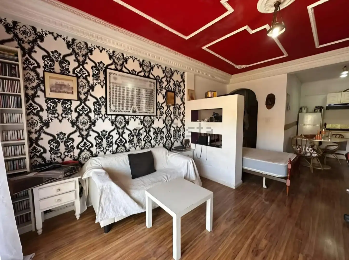 Sala d'estar de Estudi en venda en Vélez-Málaga amb Aire condicionat, Moblat i Balcó