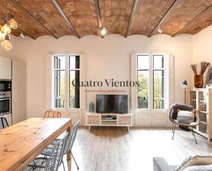 Living room of Flat to rent in  Barcelona Capital  with Air Conditioner and Balcony