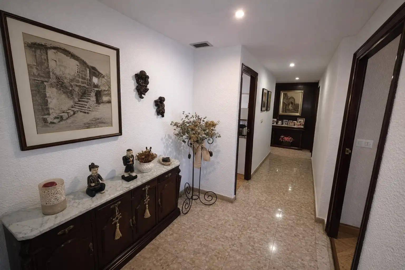 Flat for sale in Zaragoza  with Air Conditioner, Storage room and Furnished