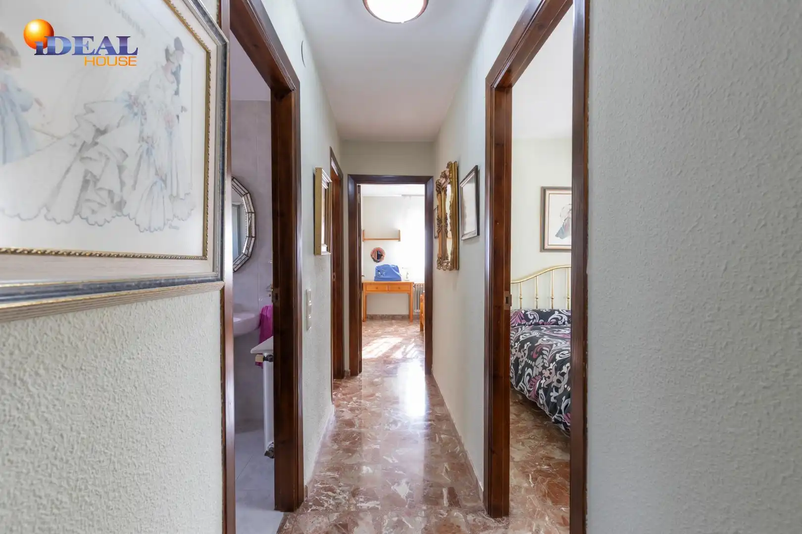 Villa mit Terrasse zum Verkauf in Calle Calle Borgoña, imagen 31