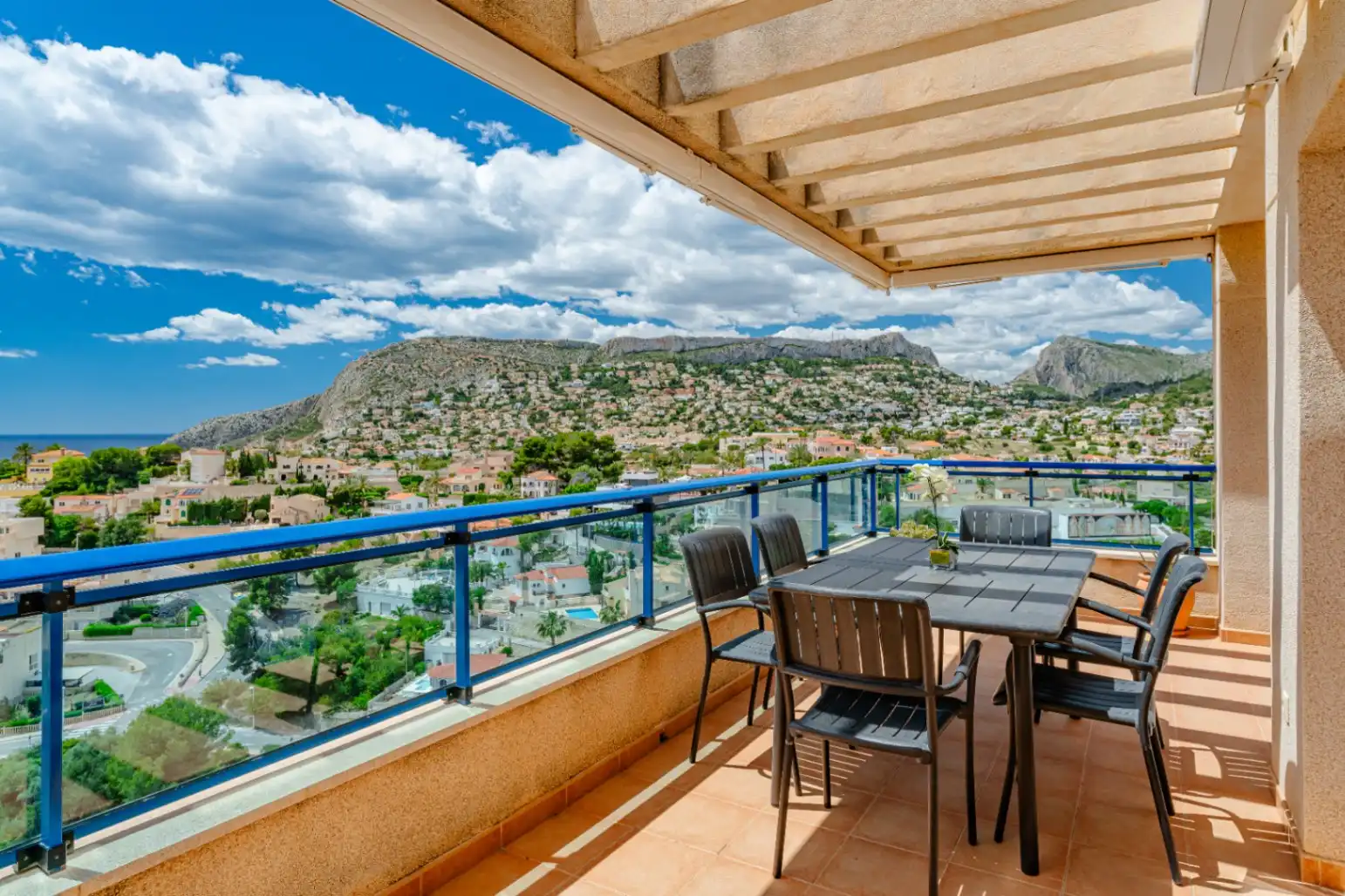 Terraza de Apartamento en venta en Calpe / Calp con Terraza y Amueblado