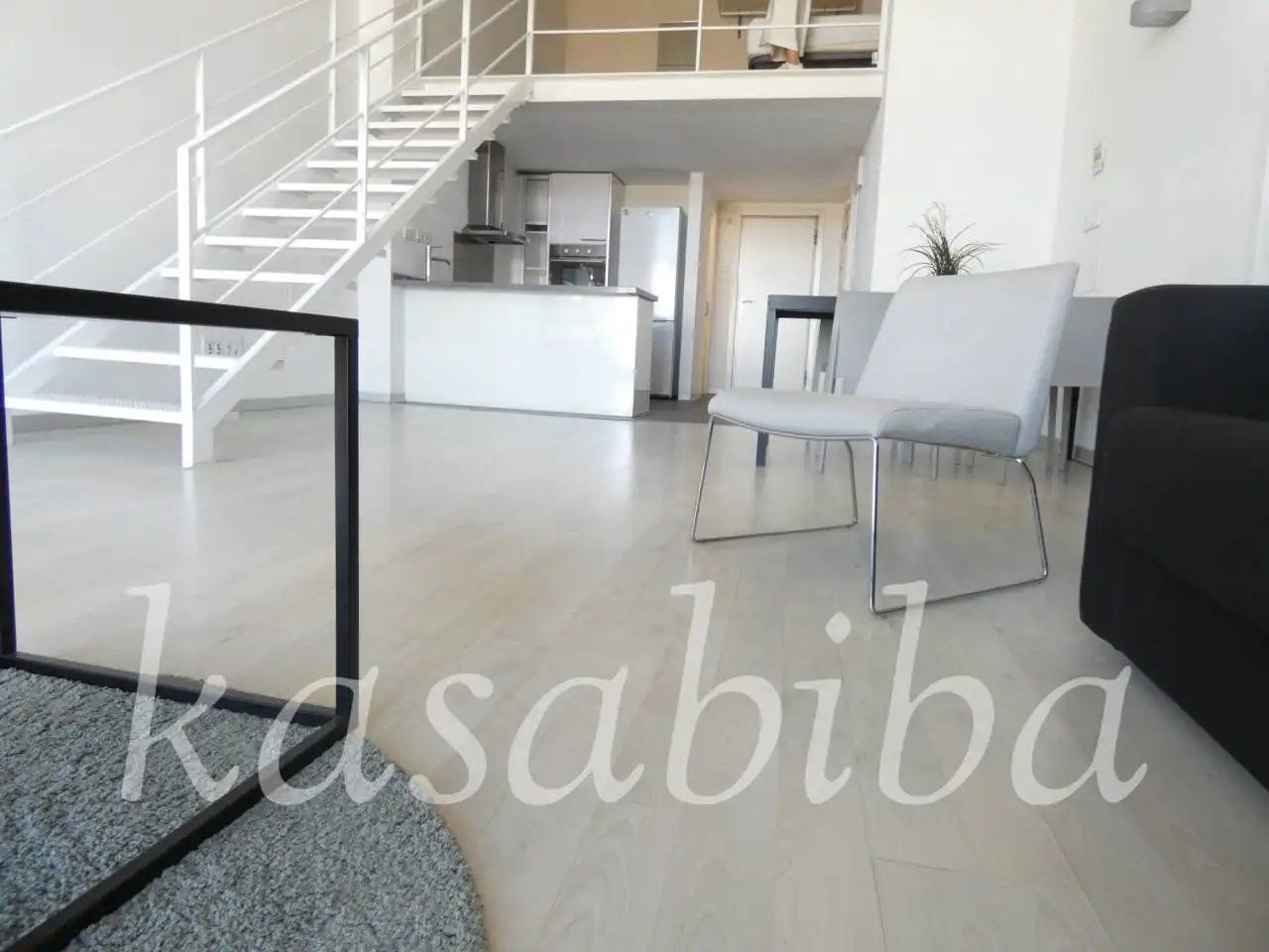 Loft zur Miete in Valencia mit Klimaanlage, Heizung und Parkett
