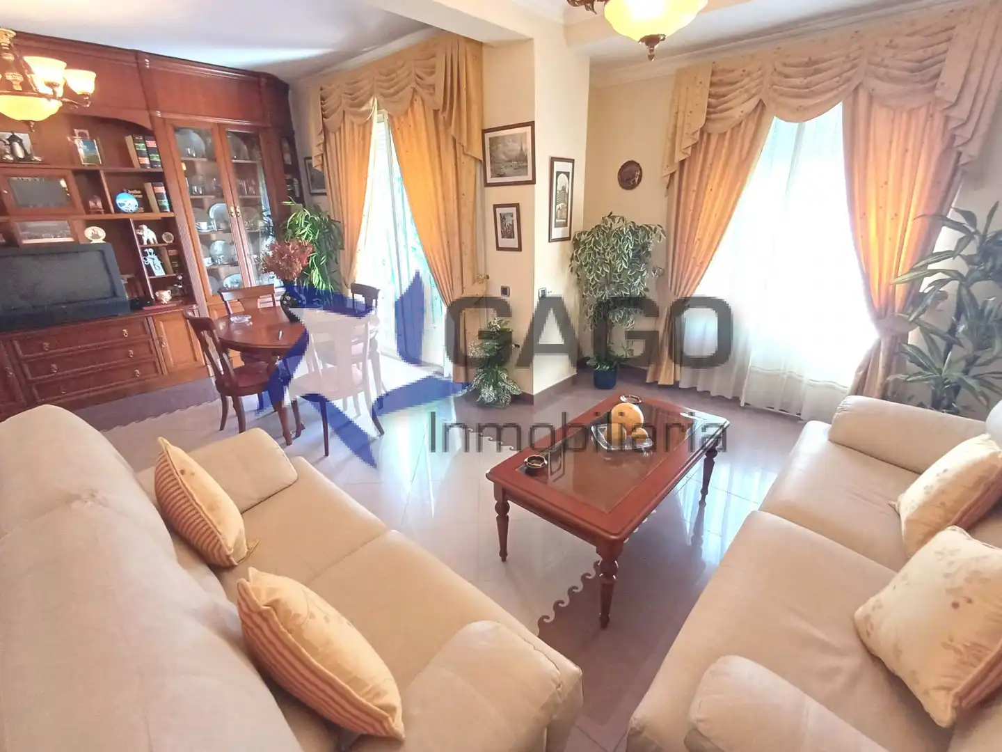Wohnzimmer von Wohnung zum Verkauf in Córdoba mit Heizung, Terrasse und Möbliert
