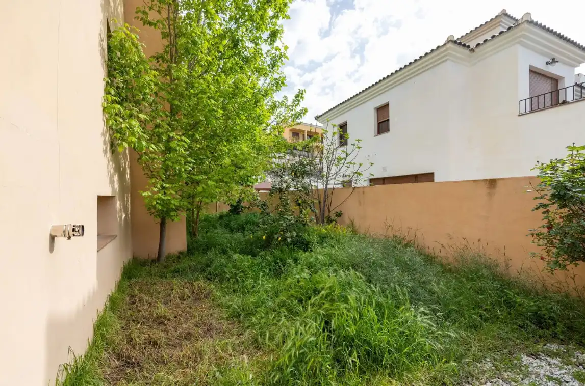 Casa o chalet en venta en La Zubia con Aire acondicionado, Calefacción y Jardín privado