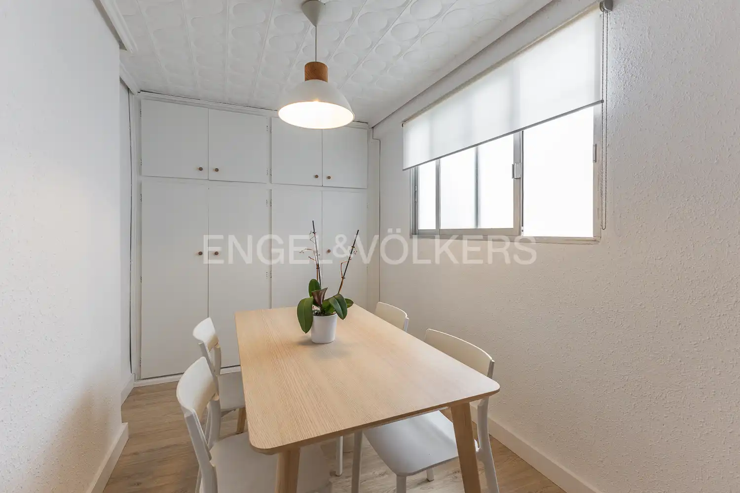 Comedor de Piso en venta en Valencia con Calefacción y Balcón