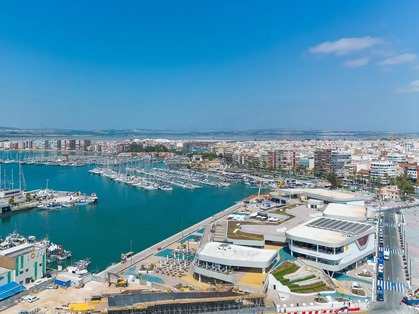 Exterior view of Apartments for sale in Torrevieja  with Air Conditioner, Balcony and Community pool