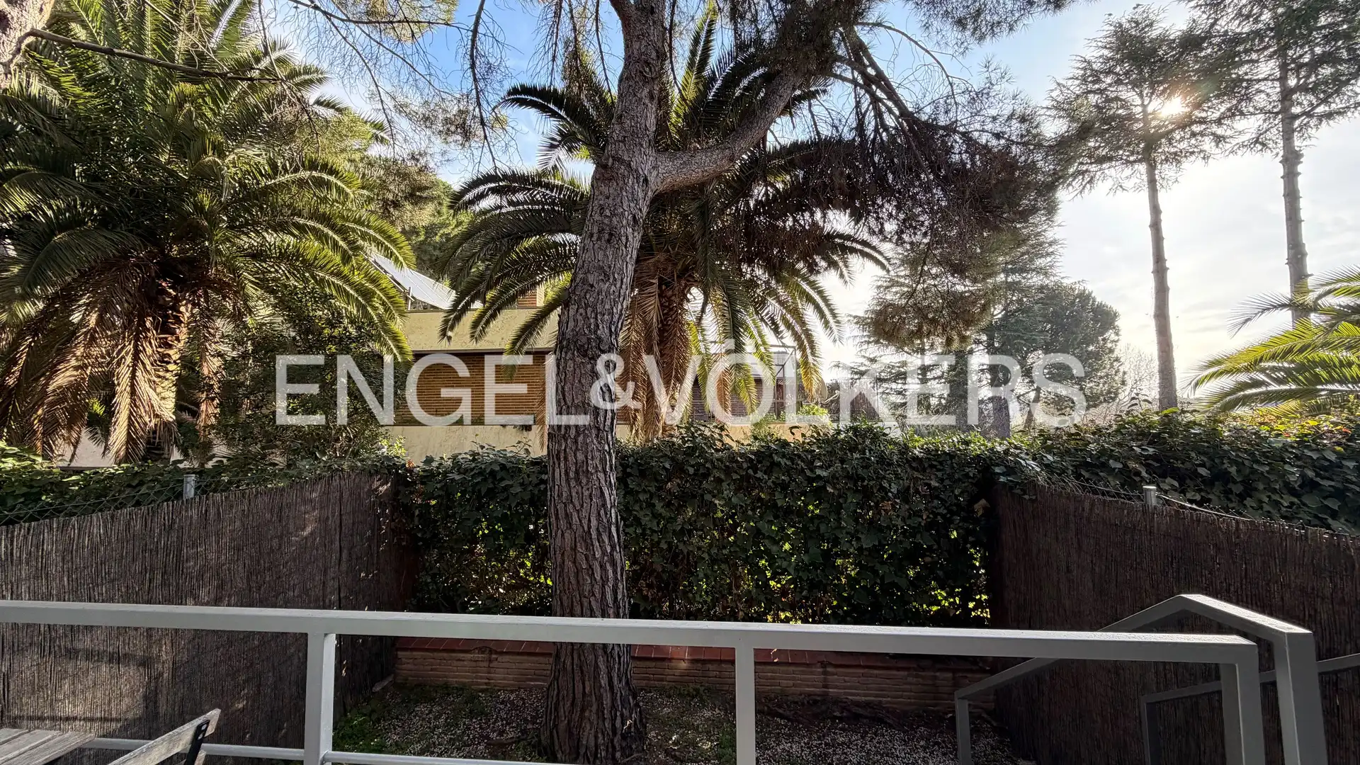 Dúplex de alquiler en La Moraleja con Aire acondicionado, Calefacción y Jardín privado