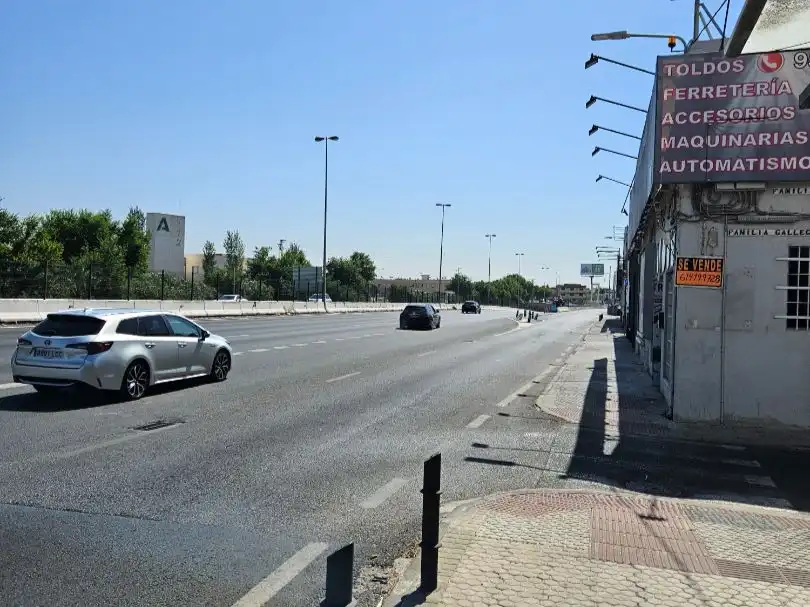 Industrial building for sale in Familia Gallego 1, imagen 3