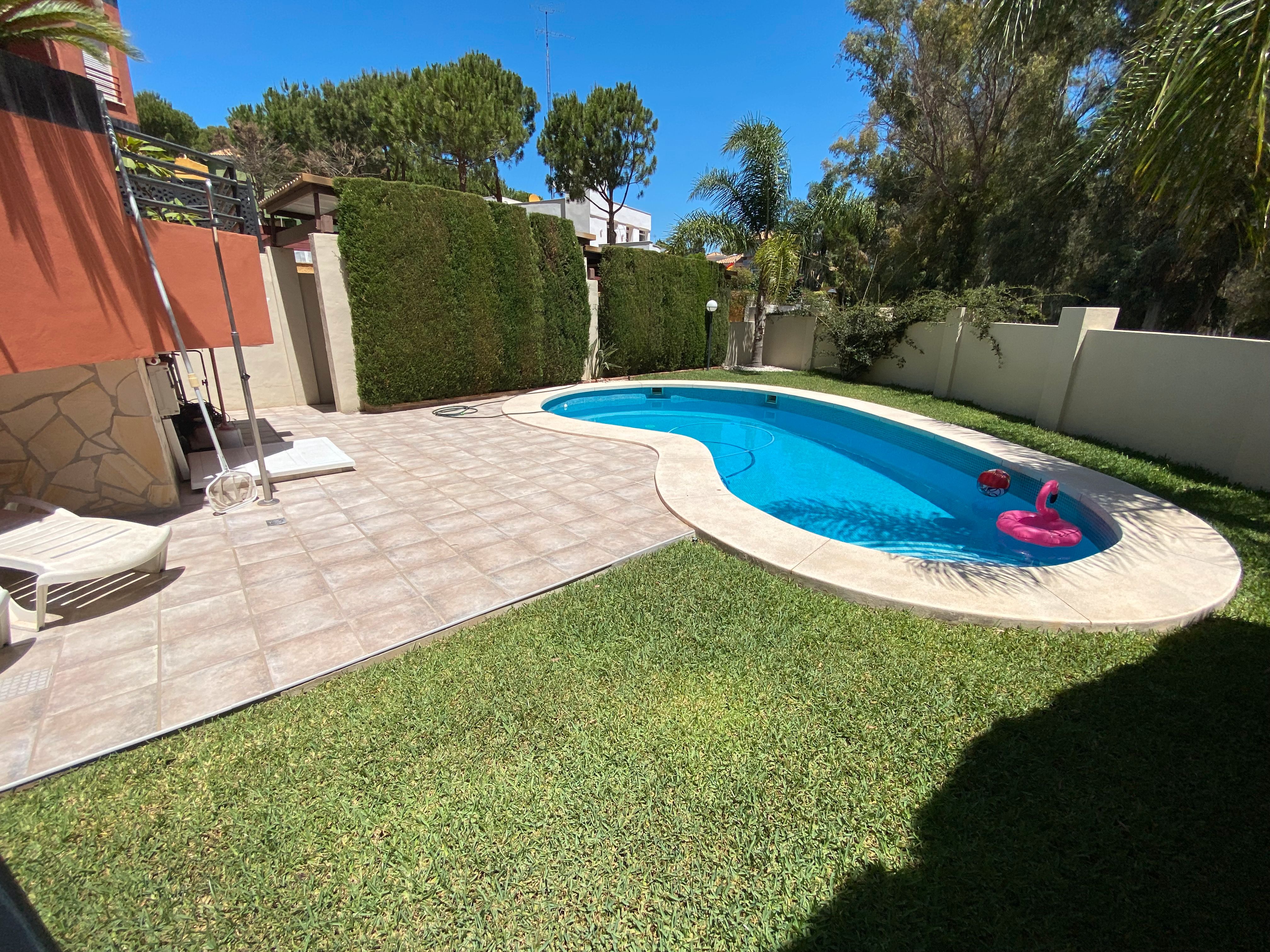 Swimming pool of Single-family semi-detached for sale in Torremolinos  with Air Conditioner, Private garden and Terrace