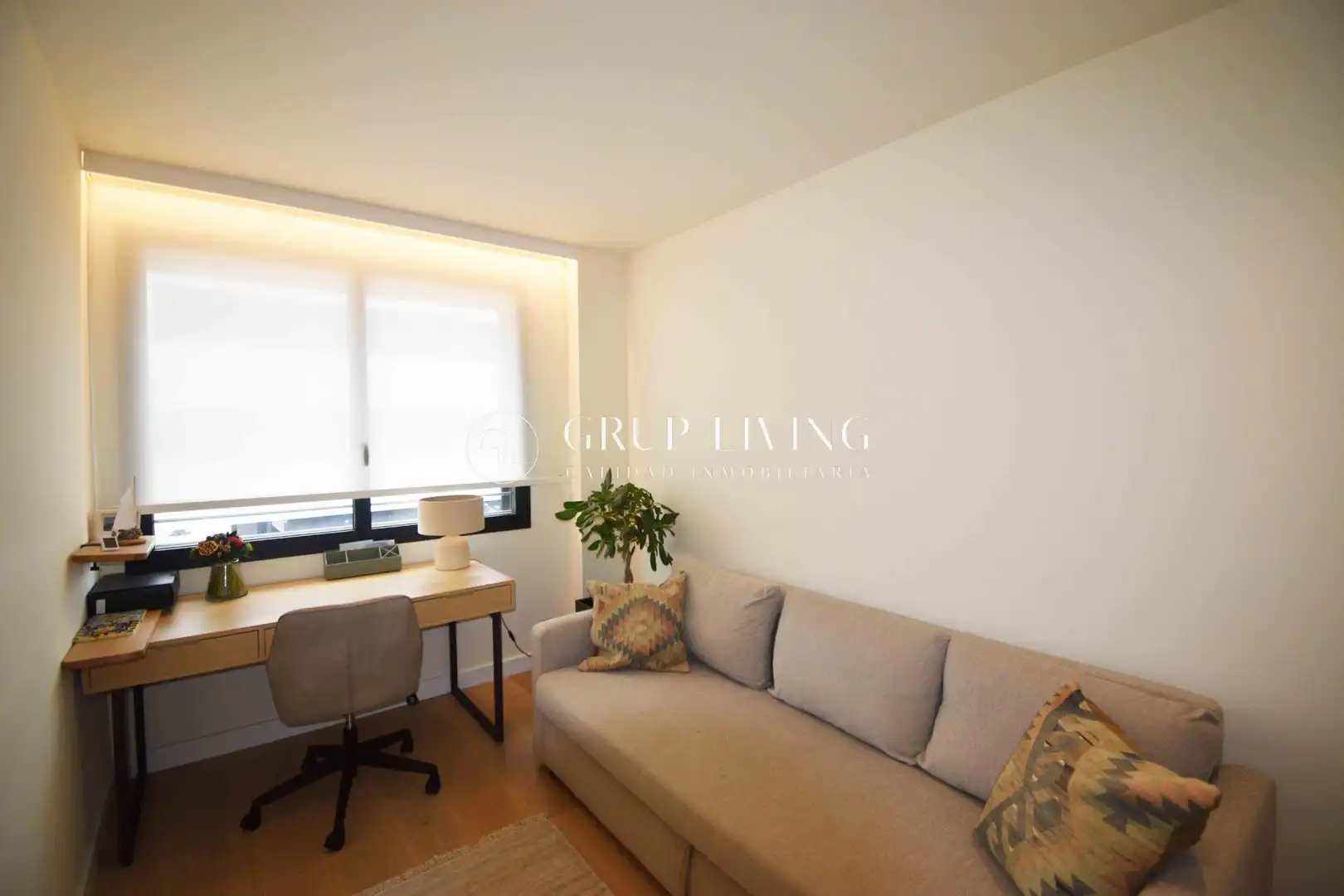 Schlafzimmer von Wohnung zur Miete in Sitges mit Heizung, Privatgarten und Parkett