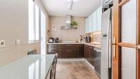 Cuina de Casa o xalet en venda en Peligros amb Aire condicionat