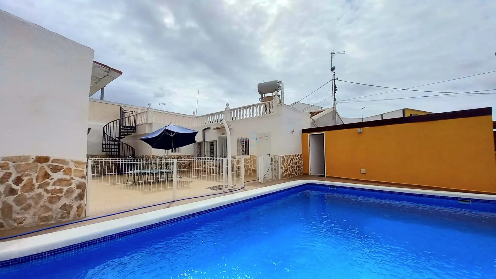 Casa a schiera con piscina in vendita a Calle Capitan Cortes, imagen 6