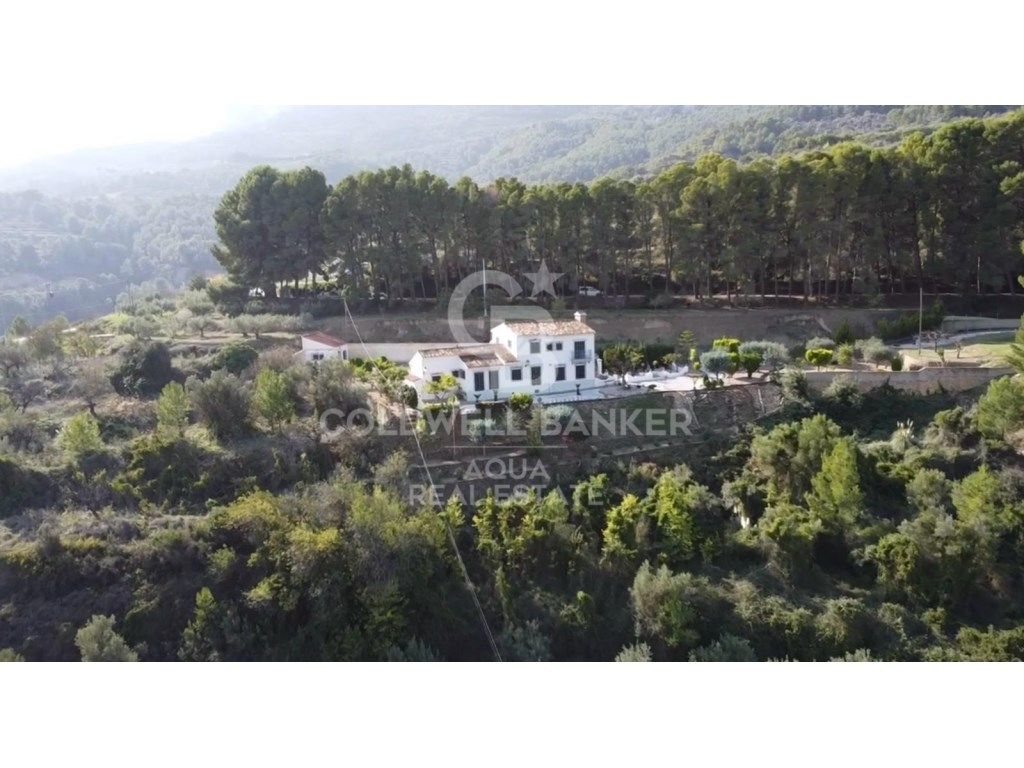 Vista exterior de Casa o xalet en venda en El Castell de Guadalest