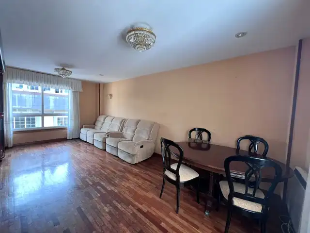 Sala de estar de Piso en venta en A Coruña Capital  con Calefacción, Parquet y Terraza