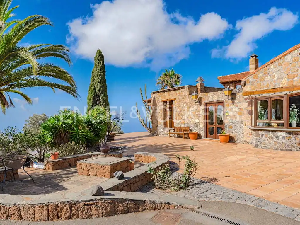 Vista exterior de Casa o xalet en venda en Arona pueblo