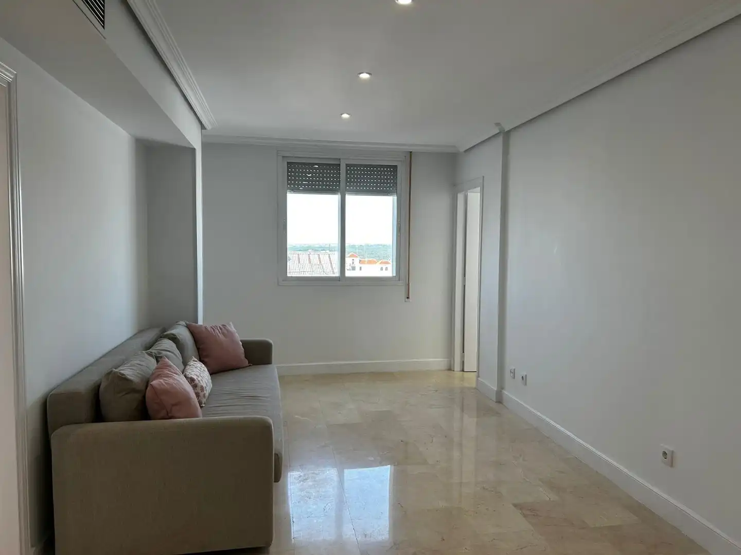 Sala de estar de Apartamento de alquiler en Madrid con Aire acondicionado y Calefacción