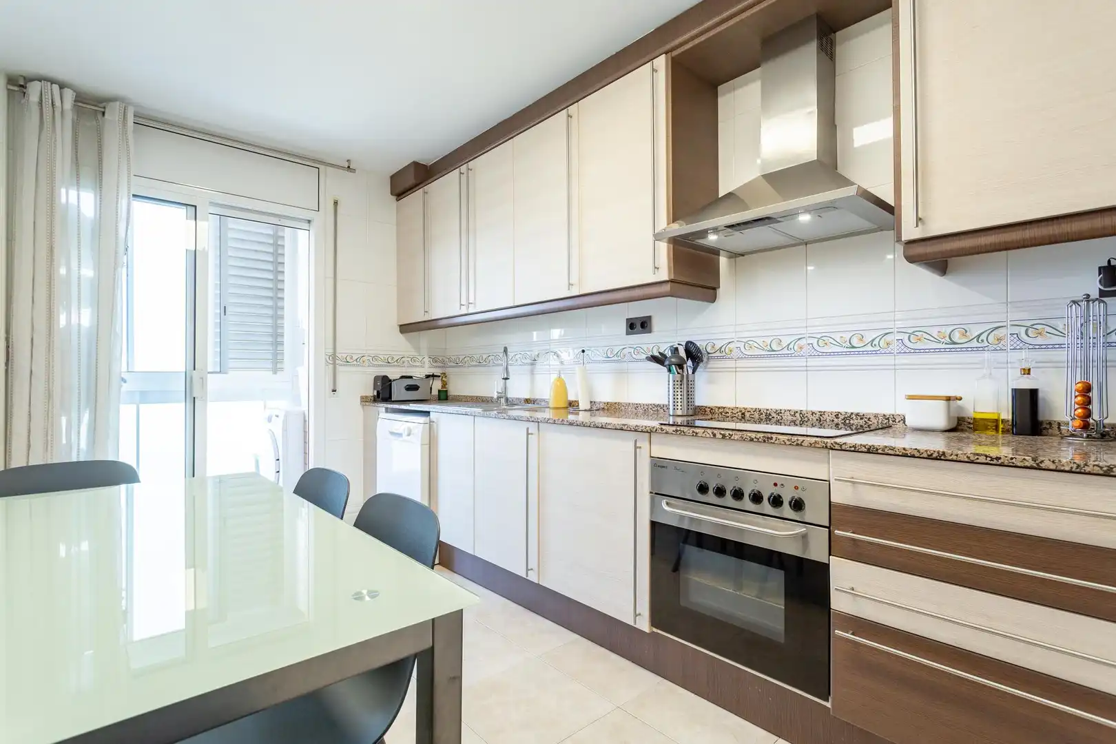 Kitchen of Attic for sale in Reus  with Air Conditioner, Private garden and Parquet flooring