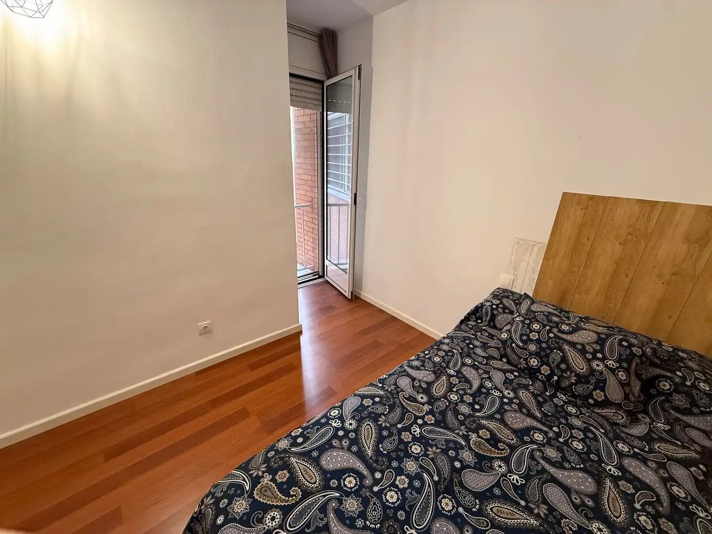 Bedroom of Flat for sale in Cornellà de Llobregat  with Heating, Private garden and Swimming Pool