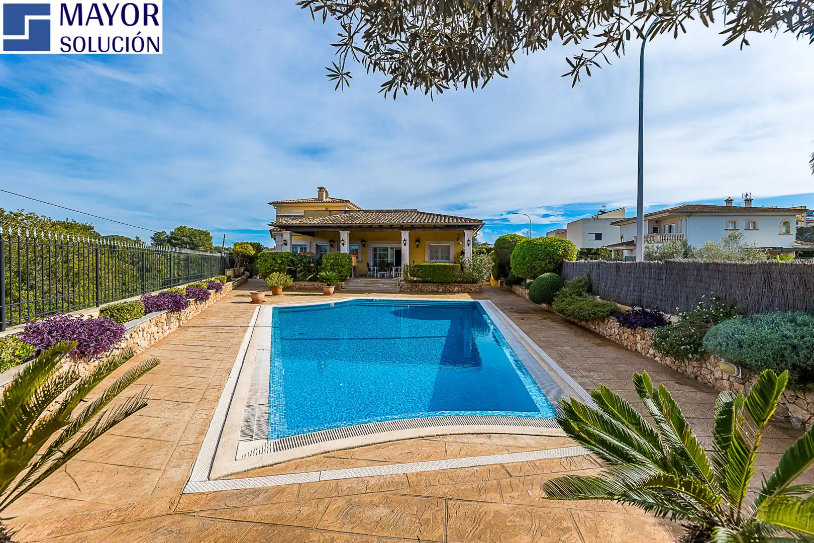 Piscina de Casa o xalet en venda en  Palma de Mallorca amb Aire condicionat, Calefacció i Jardí privat