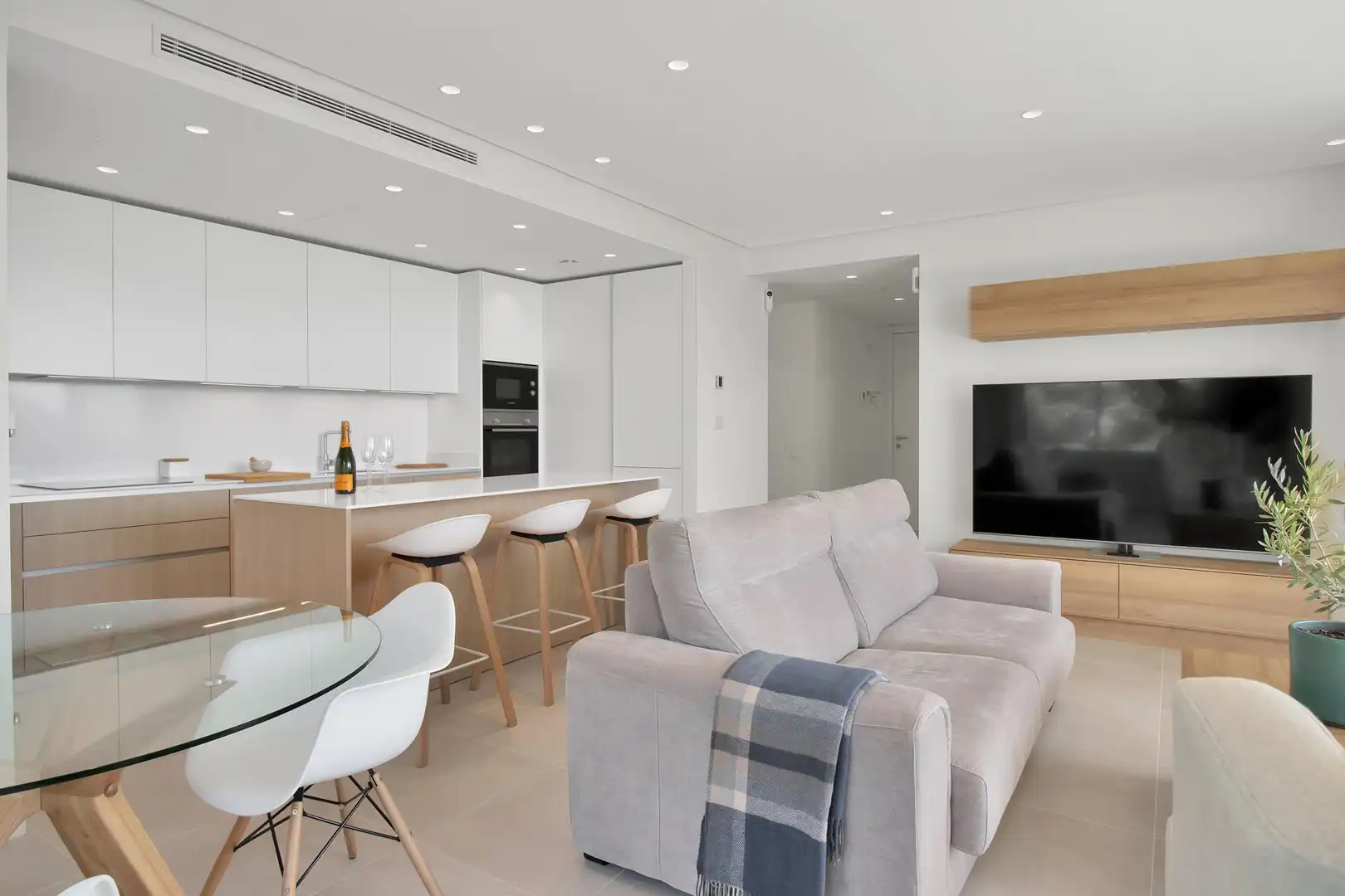 Apartamento de alquiler en CL LONDRES-PALO ALTO 12 Bl:4 Es:4, planta 0, Pt:0, Ojén pueblo