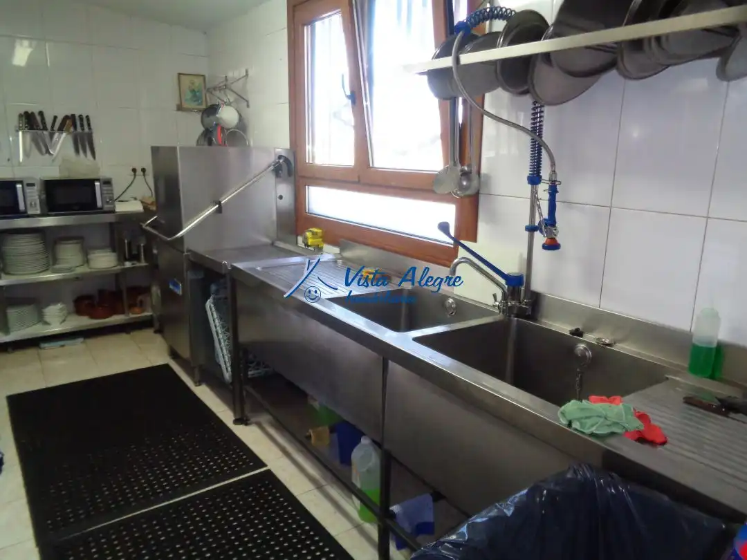 Cocina de Edificio en venta en Cuzcurrita de Río Tirón
