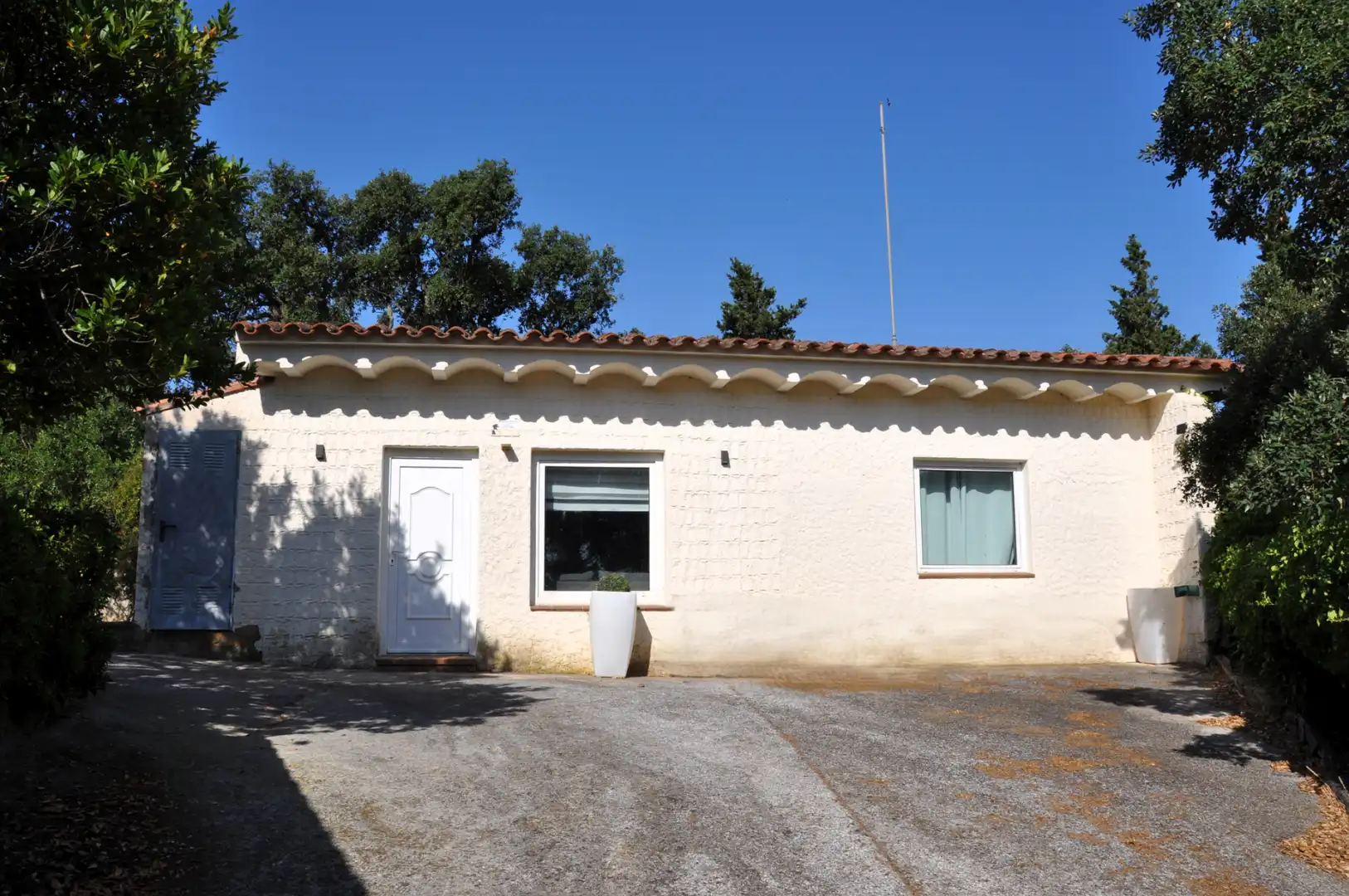 Vista exterior de Casa o chalet en venta en Garriguella con Aire acondicionado, Calefacción y Jardín privado