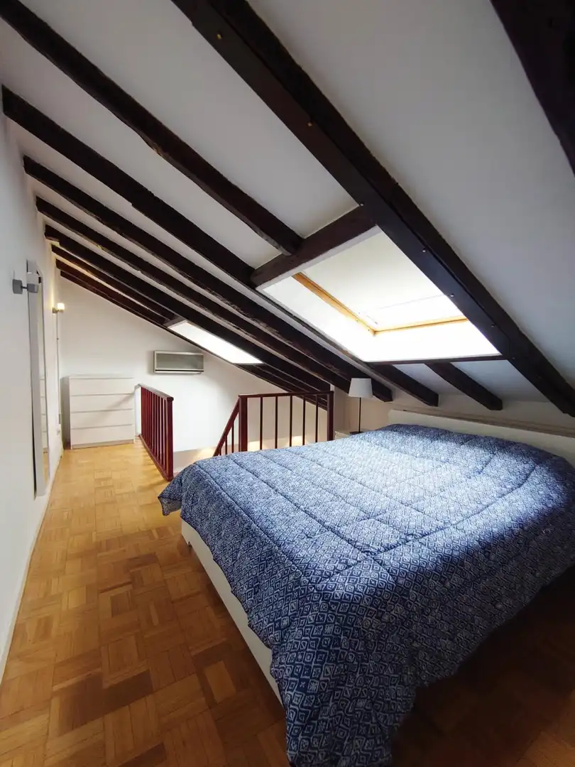 Study for rent in Cortes - Huertas