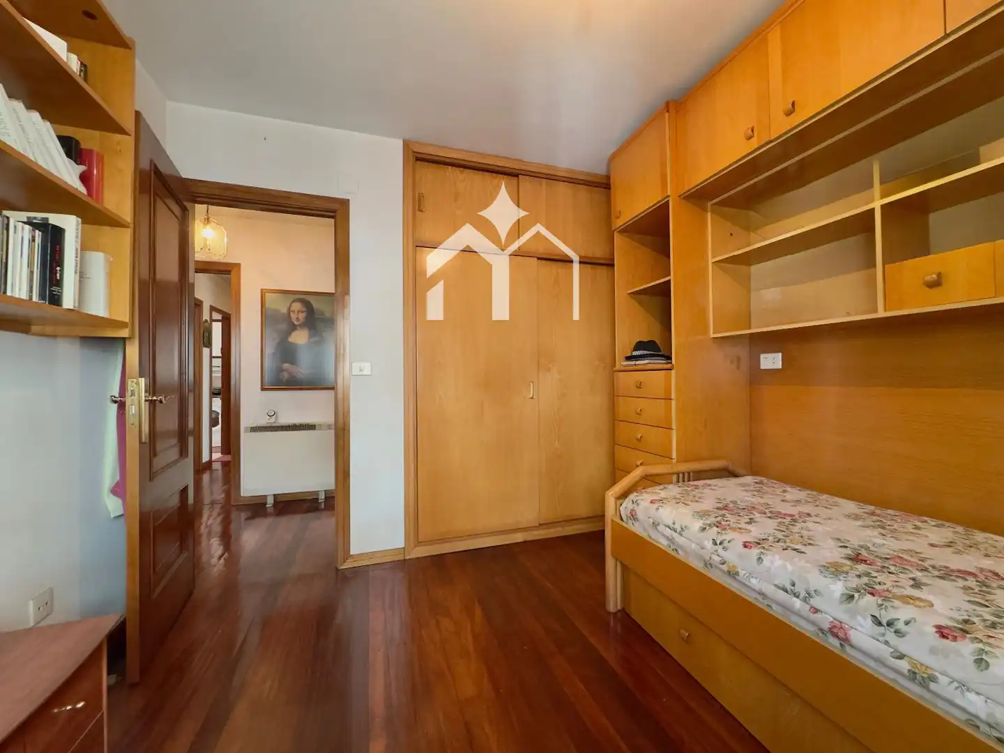 Dormitori de Pis en venda en Cangas  amb Calefacció, Parquet i Terrassa