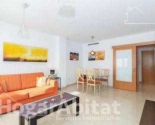 Living room of Flat for sale in  Valencia Capital  with Air Conditioner and Balcony