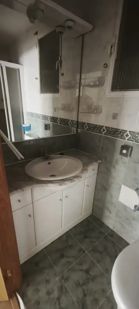 Baño de Piso en venta en Castellón de la Plana / Castelló de la Plana con Aire acondicionado, Calefacción y Trastero