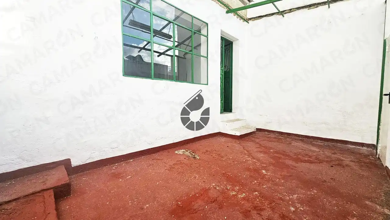 Vista exterior de Casa o xalet en venda en Coria del Río