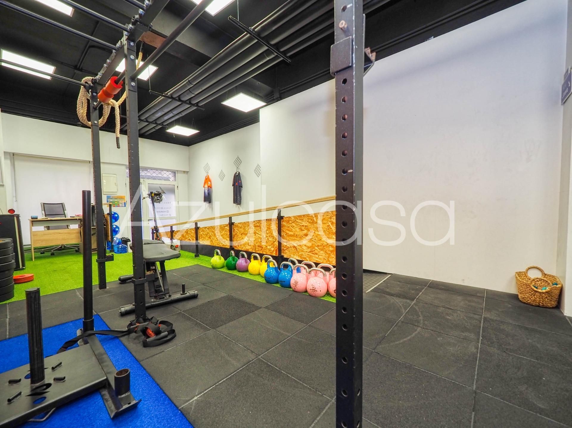 Premises for sale in Alicante / Alacant  with Air Conditioner