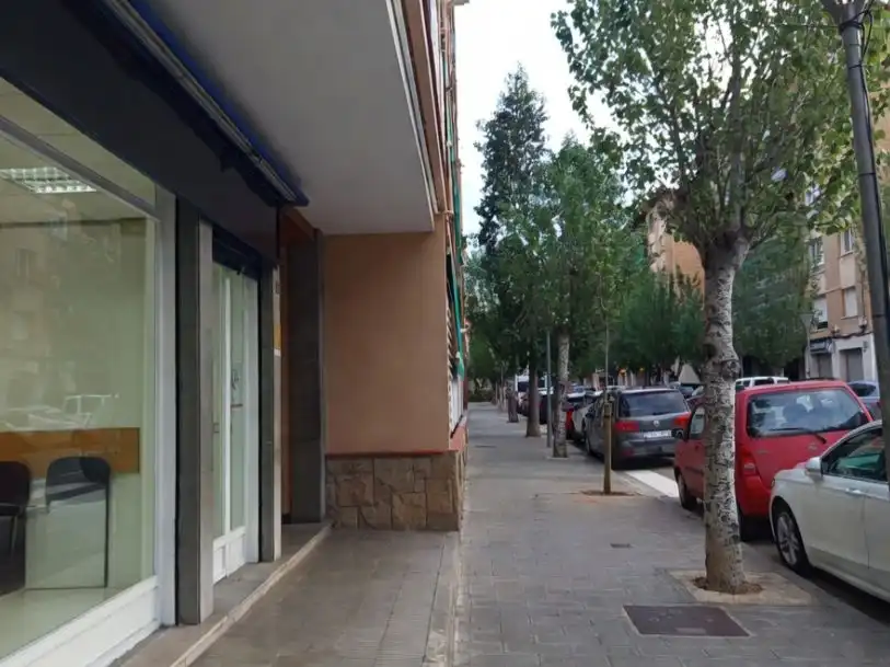 Locale commerciale in vendita a avinguda doctor francesc massana 9, imagen 4