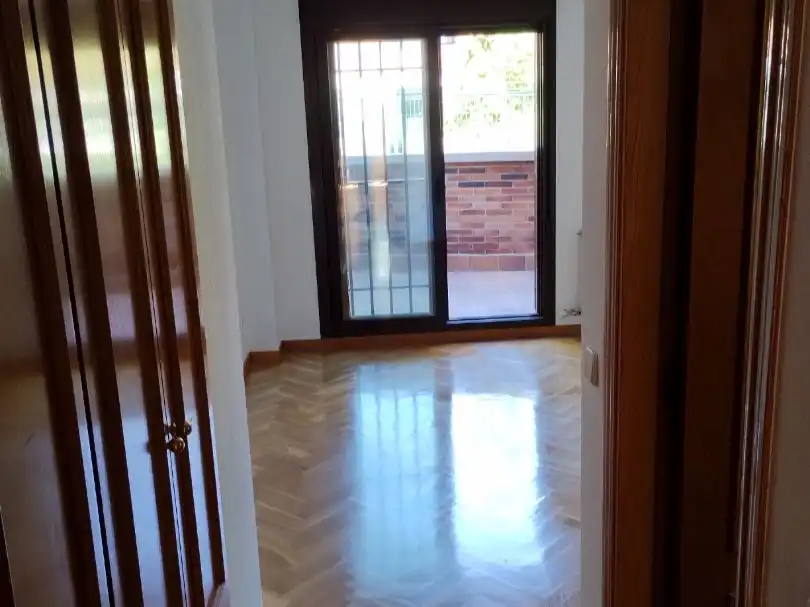 Piso en venta en  Madrid Capital con Terraza