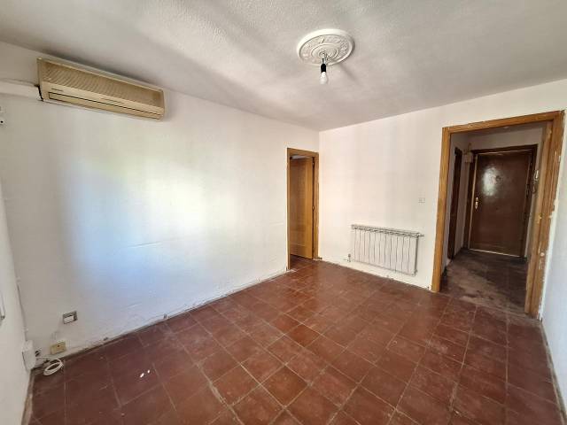 Piso en Venta en Montejurra en Ventas