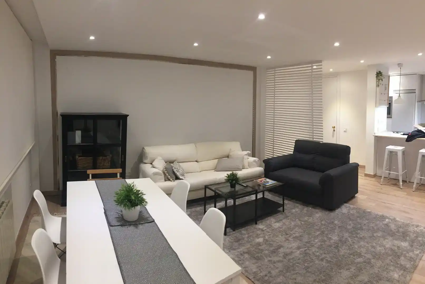 Wohnzimmer von Wohnung zur Miete in Fuencarral - El Pardo