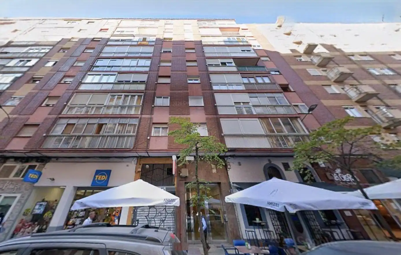 Piso con ascensor en venta en Calle GABILONDO