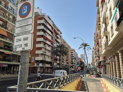 Exterior view of Office to rent in  Sevilla Capital  with Air Conditioner