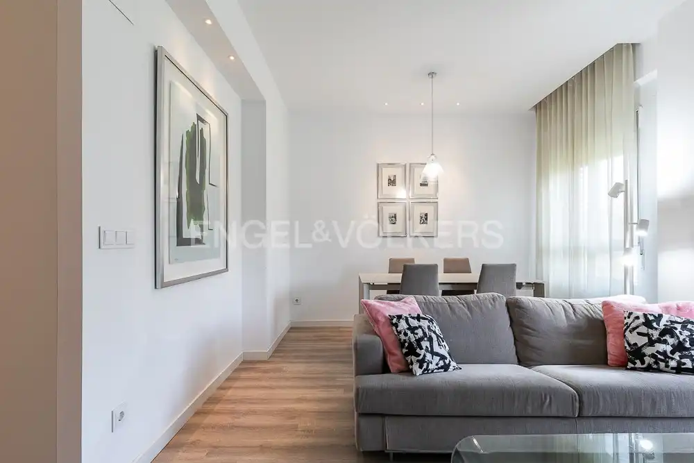 Sala d'estar de Pis de lloguer en Valencia amb Aire condicionat, Calefacció i Parquet