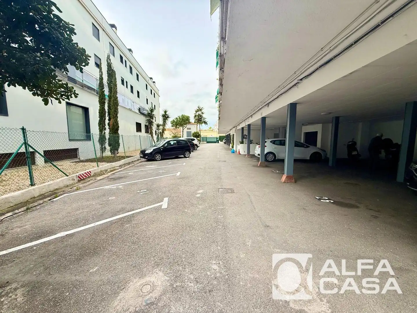 Parking de Piso en venta en Lloret de Mar con Calefacción, Terraza y Piscina